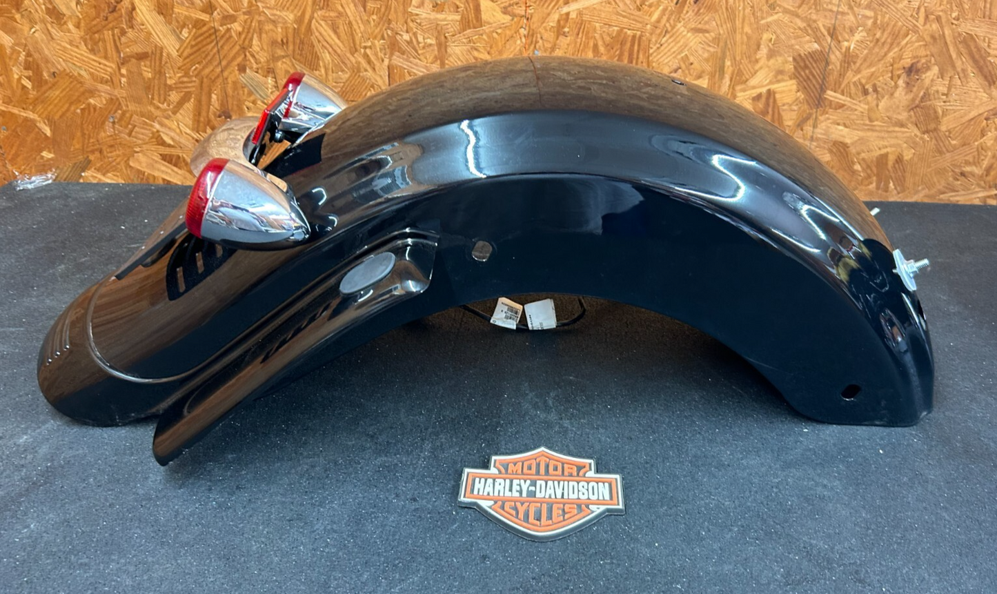 OEM HARLEY-DAVIDSON FLHX REAR FENDER VIVID BLACK 5900069DH