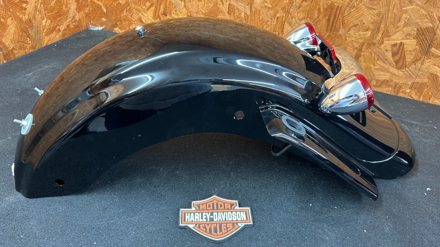 OEM HARLEY-DAVIDSON FLHX REAR FENDER VIVID BLACK 5900069DH
