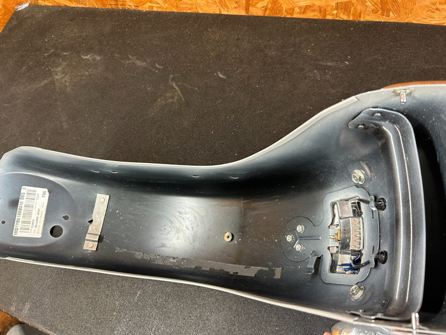 OEM HARLEY-DAVIDSON 2018-2024 Softail Heritage Rear Fender Billiard Grey