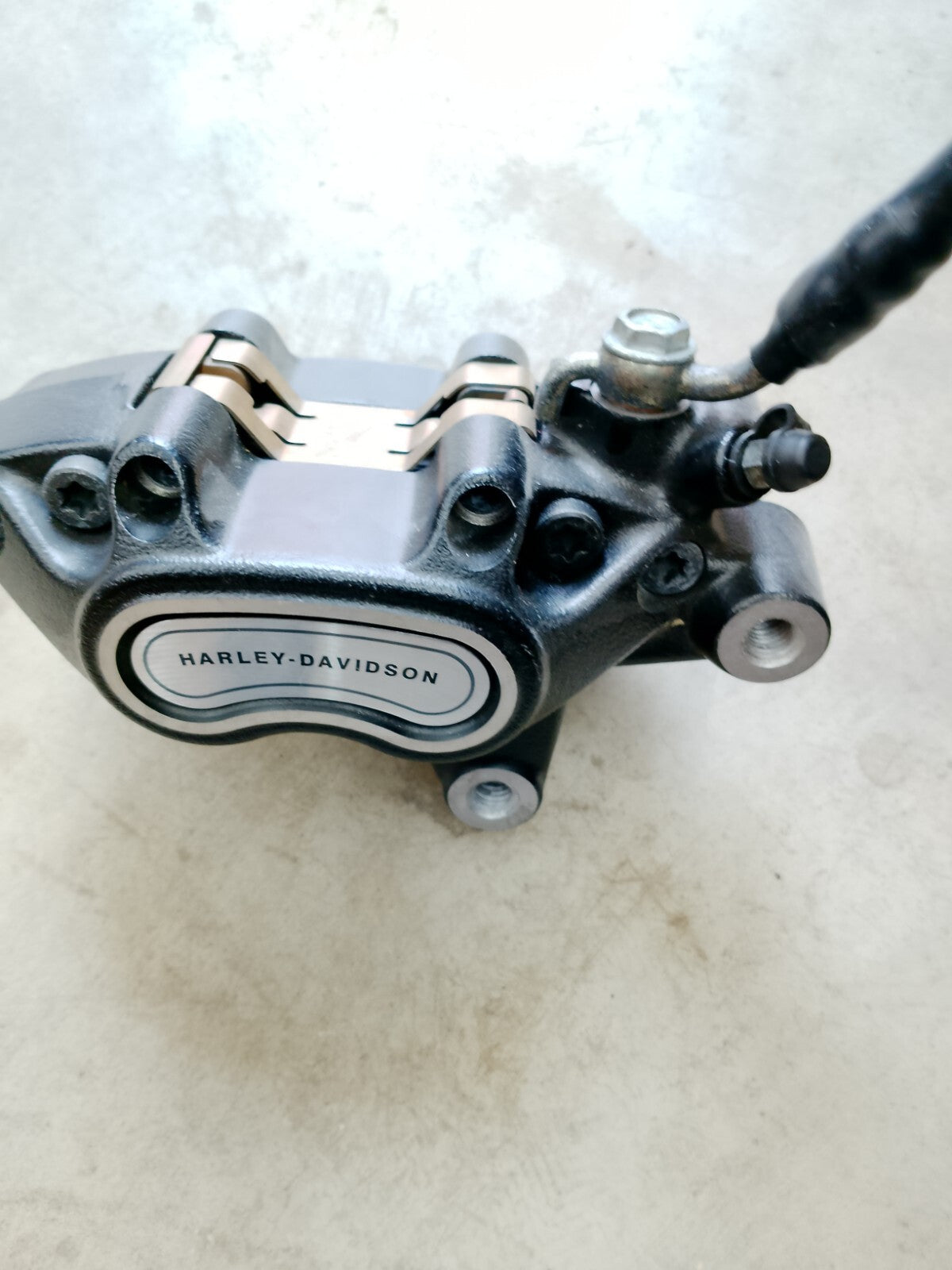 HARLEY-DAVIDSON 18-24 SOFTAIL LOW RIDER FXLRS R/L FRONT BRAKE CALIPER SET