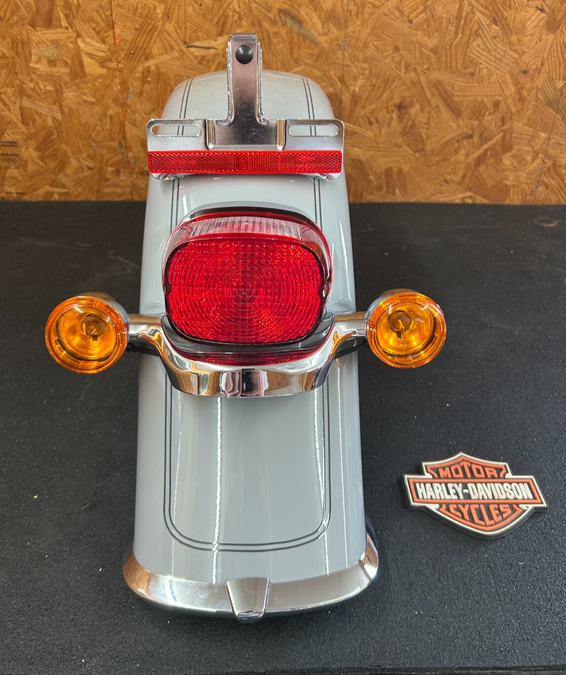 OEM HARLEY-DAVIDSON 2018-2024 Softail Heritage Rear Fender Billiard Grey