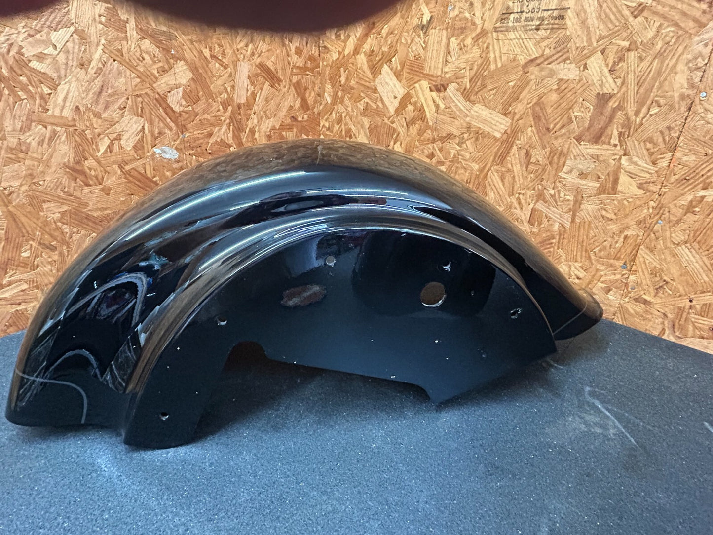 OEM HARLEY-DAVIDSON 15-24 Freewheeler Trike Left & Right Rear Fender Set