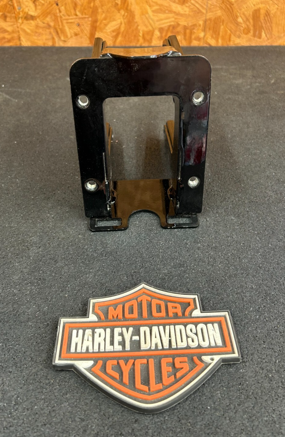 OEM HARLEY 15-24 Touring Road Glide Front Inner Fairing Steel Bracket Mount