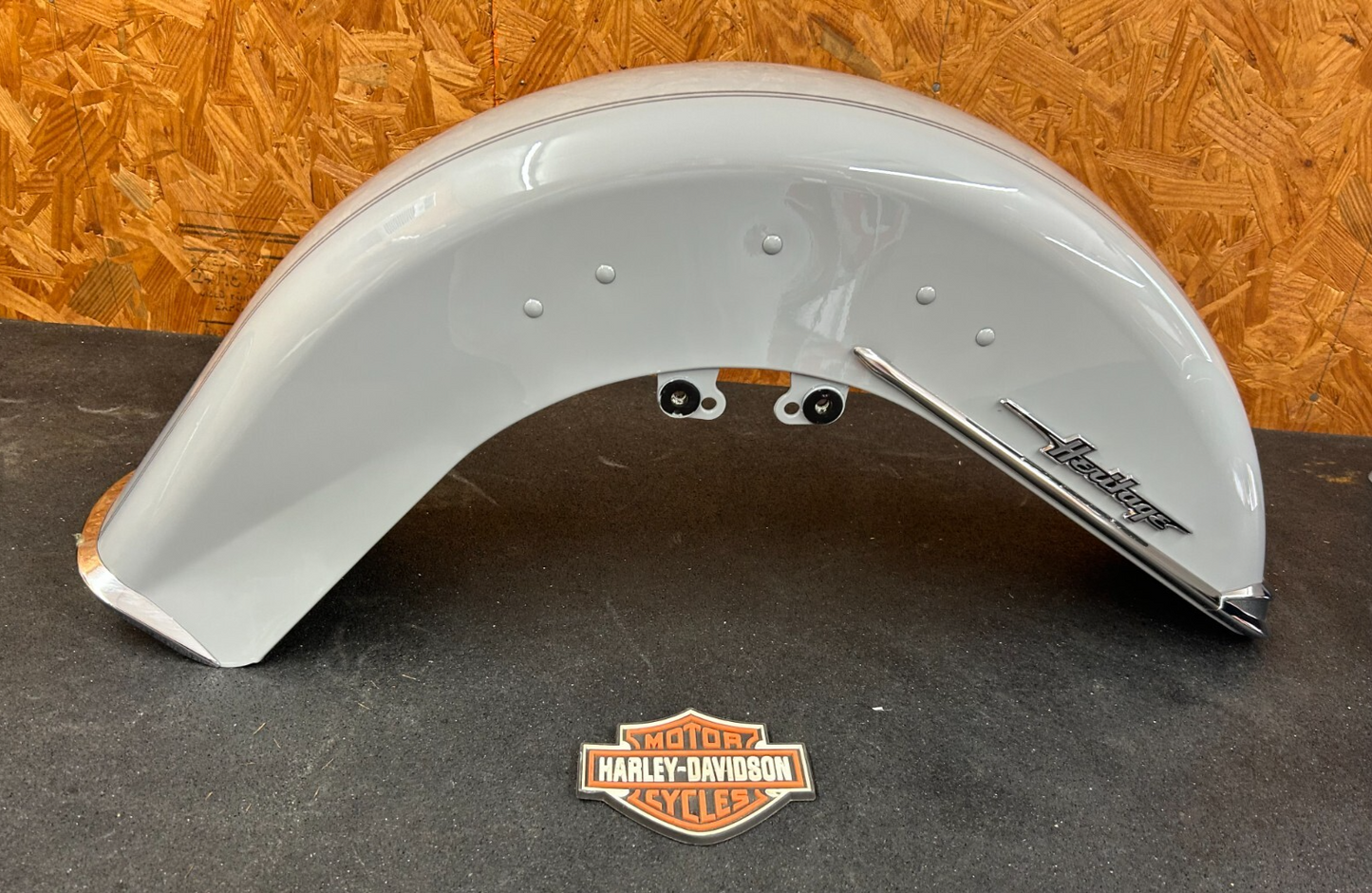 OEM HARLEY-DAVIDSON 18-25 Softail Heritage Front Fender