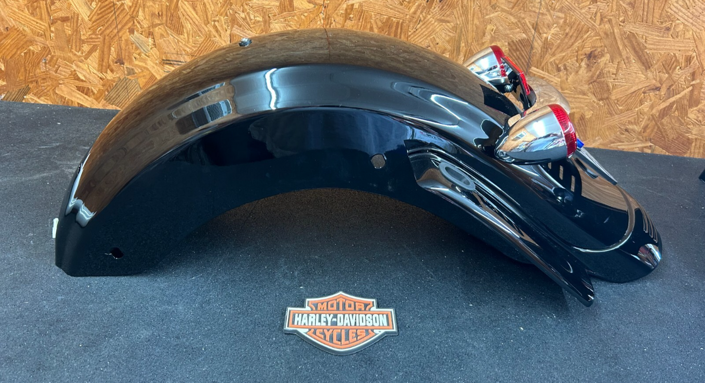 OEM HARLEY-DAVIDSON FLHX REAR FENDER VIVID BLACK 5900069DH